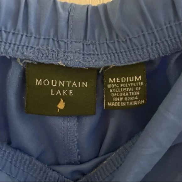 Mountain Lake Blue women’s activewear pants/Capris Medium elastic waist, Pockets - Picture 4 of 6